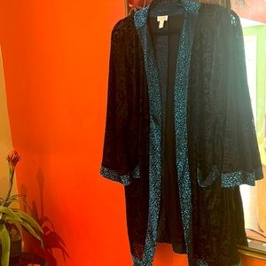 Loco Lavish Vintage Velvet Elegance Black with Dark Turquoise Trim